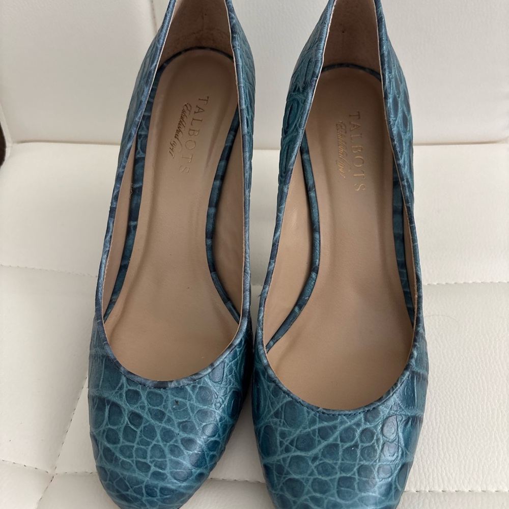 Talbots Shadow Blue MALANIA 3 Crocodile Embossed Pumps, 8.5 New